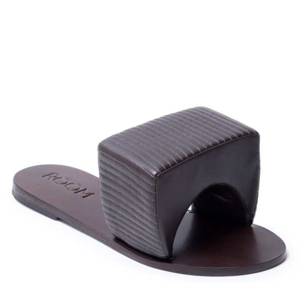 Flat Settee Squared Thick Café