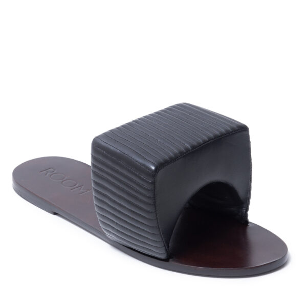 Flat Settee Squared Thick Preto